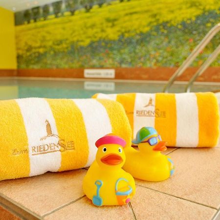 Pension Zum Riedensee Bastorf Екстериор снимка