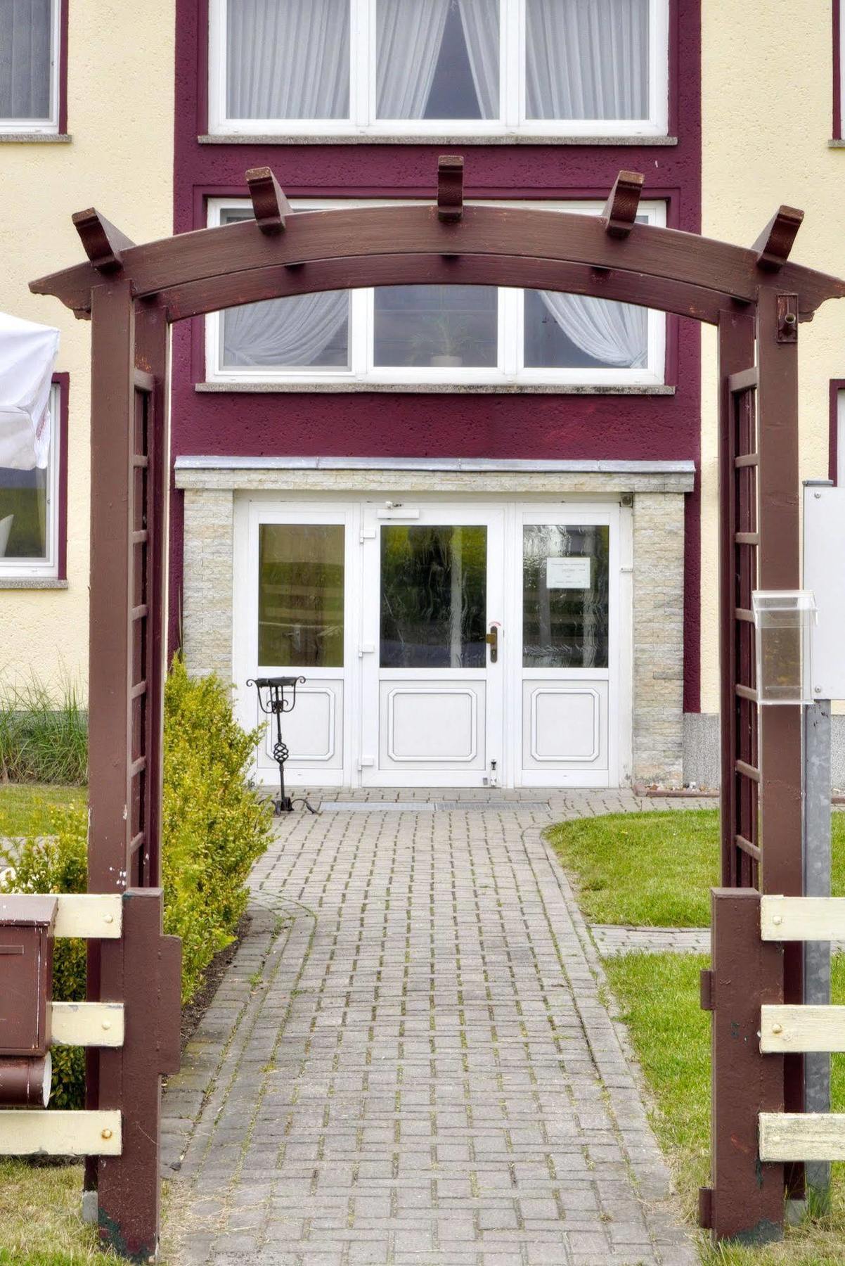 Pension Zum Riedensee Bastorf Екстериор снимка