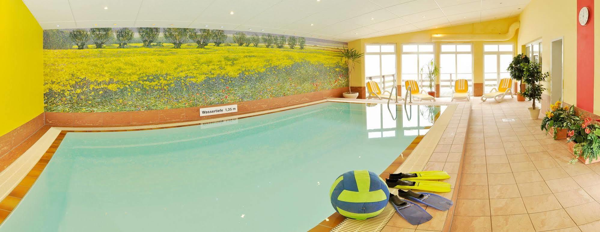 Pension Zum Riedensee Bastorf Екстериор снимка